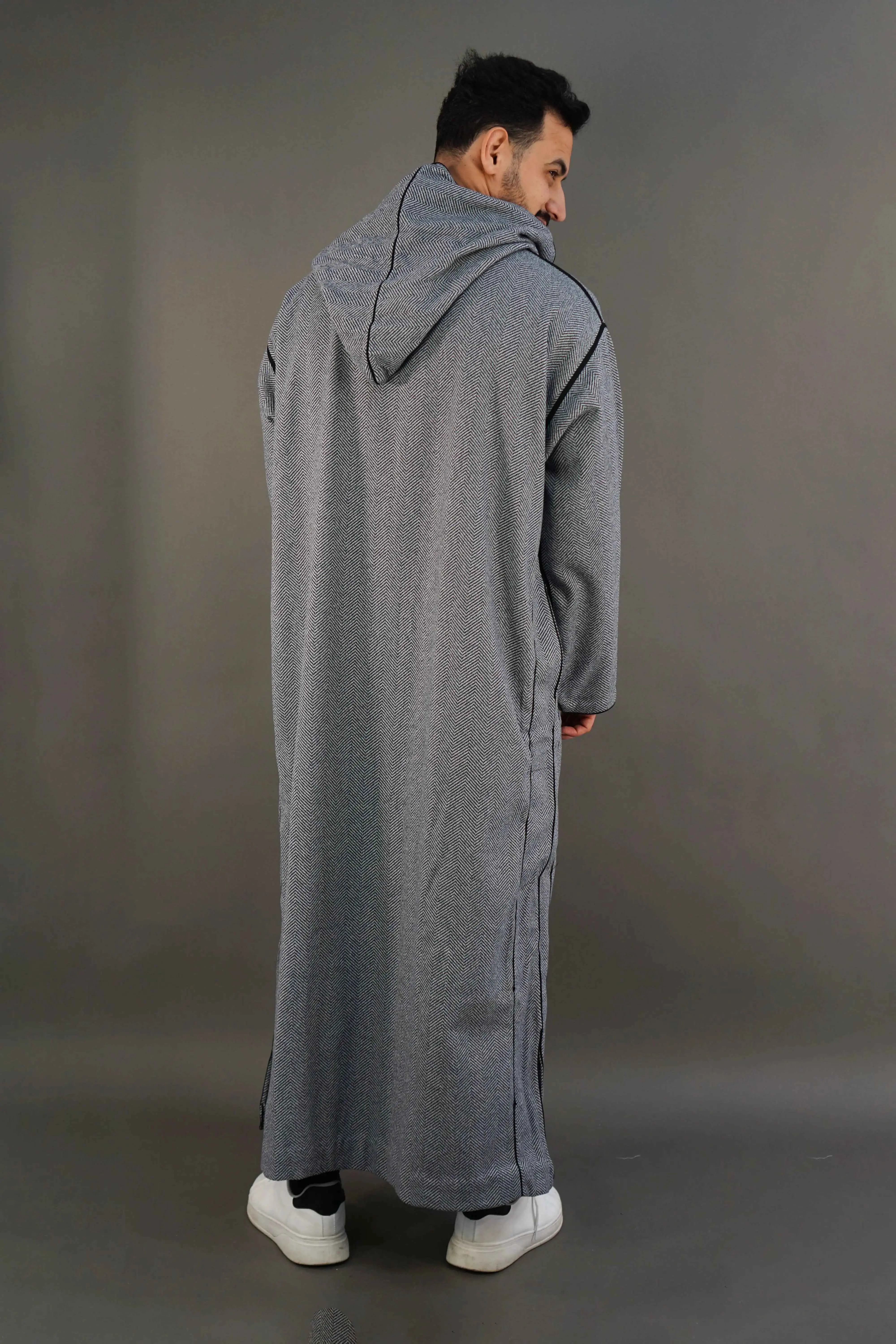 Black & Grey Shabron Moroccan Thobe – Premium Men’s Moroccan Style Thobe - Image 3